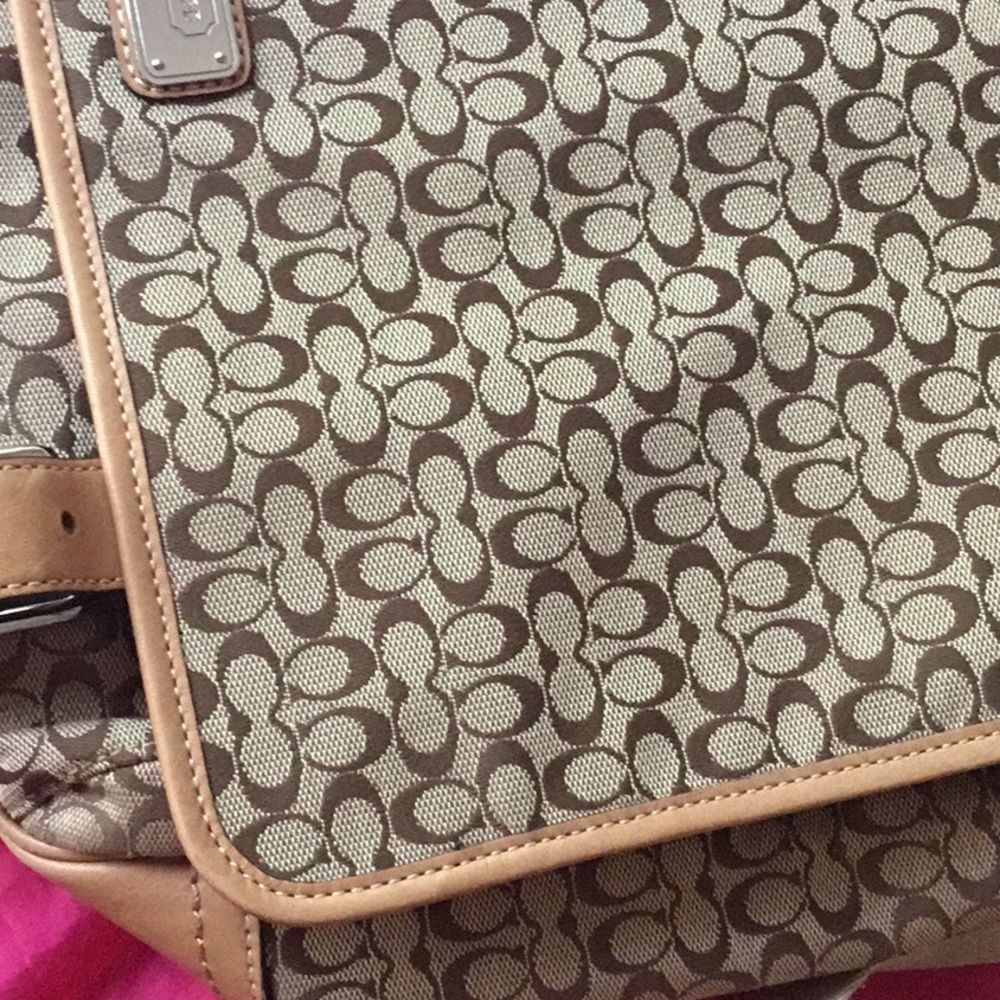 coach Signature laptop carry bag preowne like new - Picture 15 of 16